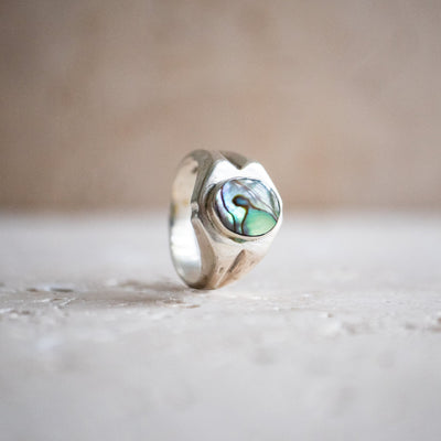 Large Abalone Shell Signet Ring made of 925 Sterling Silver - Mother of Pearl Ring Statement Ring Blue Handmade