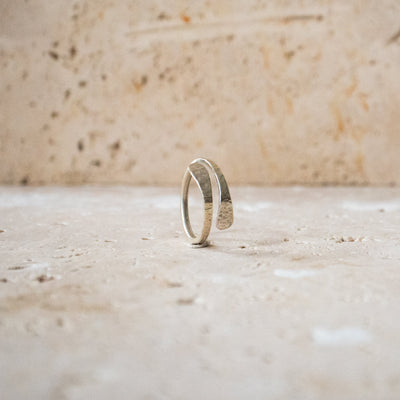 Open Hammered Ring made of 925 Sterling Silver with Gold - Handmade
