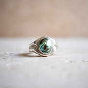 Large Abalone Shell Signet Ring made of 925 Sterling Silver - Mother of Pearl Ring Statement Ring Blue Handmade