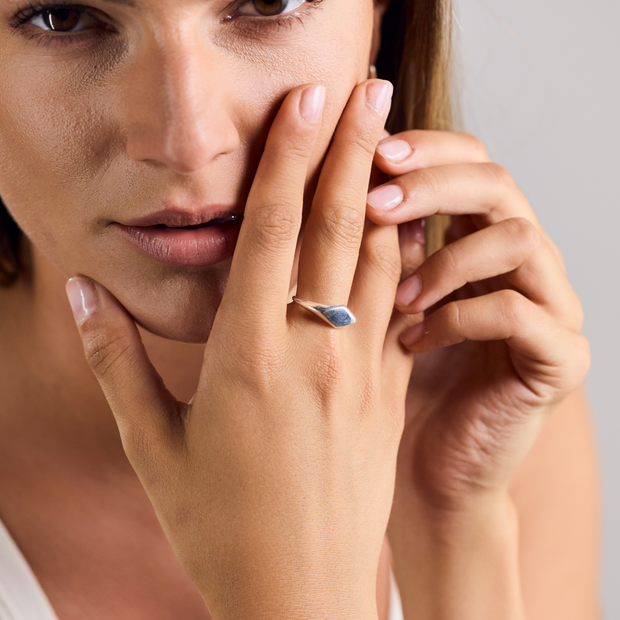 Small square-shaped 925 sterling silver signet ring handcrafted