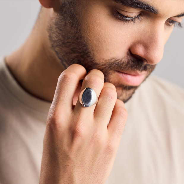 Large oval signet ring made of 925 sterling silver | Silver signet ring with eye shape handcrafted