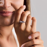 Delicate statement ring made of 925 sterling silver with pink freshwater pearl