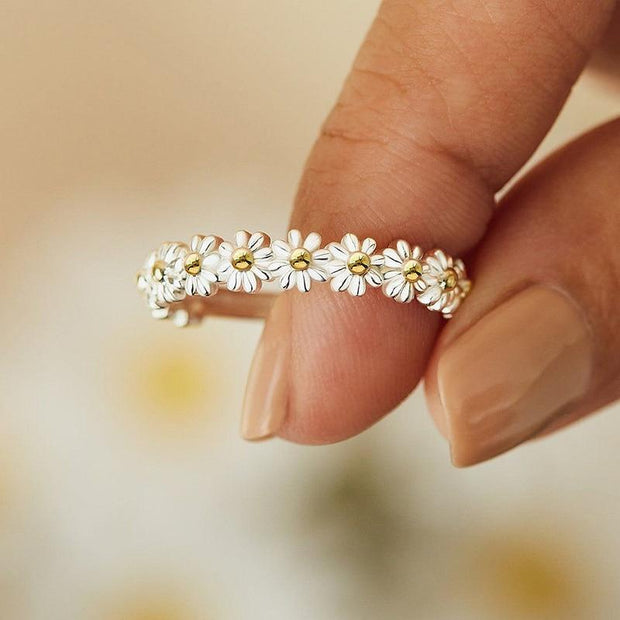 Adjustable Silver Daisy Ring