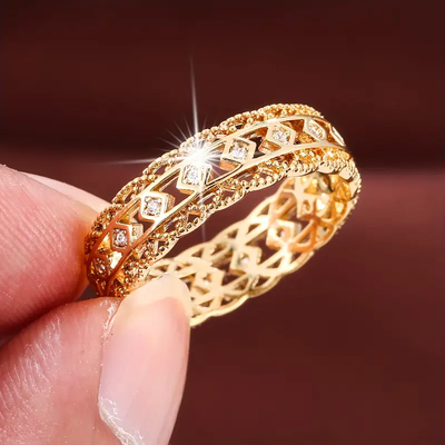 Radiant Hollow Gold Ring