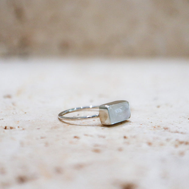 Rainbow Moonstone Square Ring made of 925 Sterling Silver / Moonstone Ring
