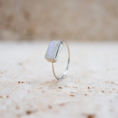 Rainbow Moonstone Square Ring made of 925 Sterling Silver / Moonstone Ring