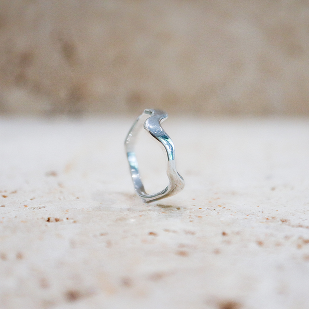 Asymmetric ring "Melting" made of 925 sterling silver