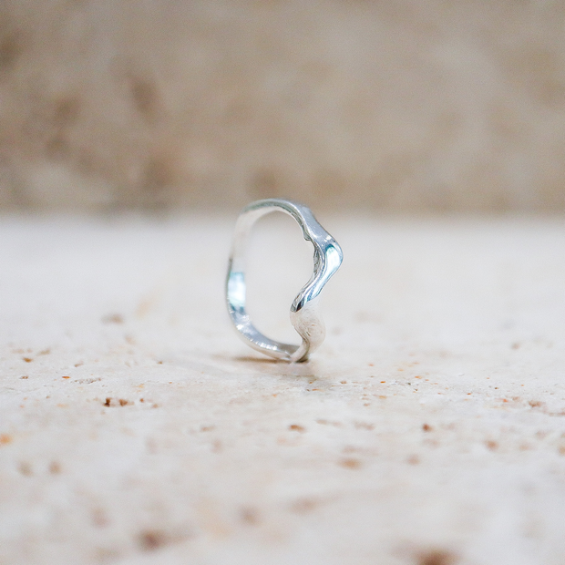 Asymmetric ring "Melting" made of 925 sterling silver