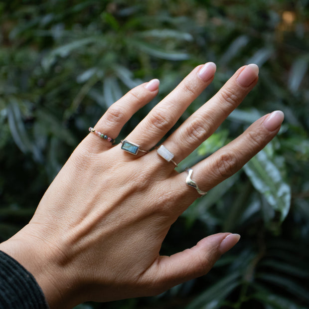 Rainbow Moonstone Square Ring made of 925 Sterling Silver / Moonstone Ring