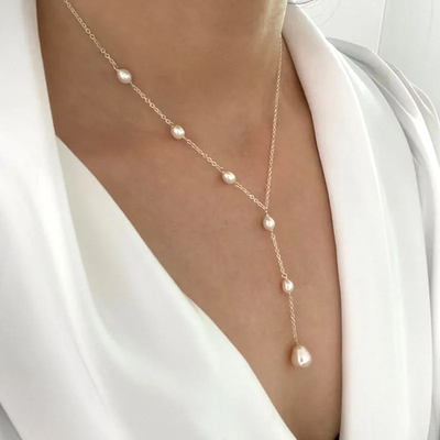 Unique Pearl Necklace Hanger